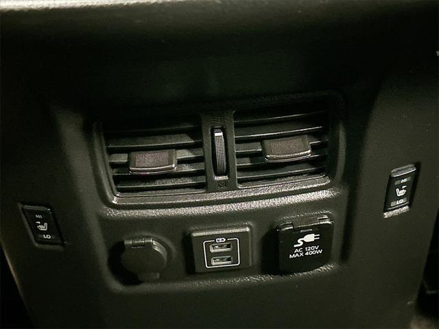 used 2023 Nissan Titan car, priced at $39,222