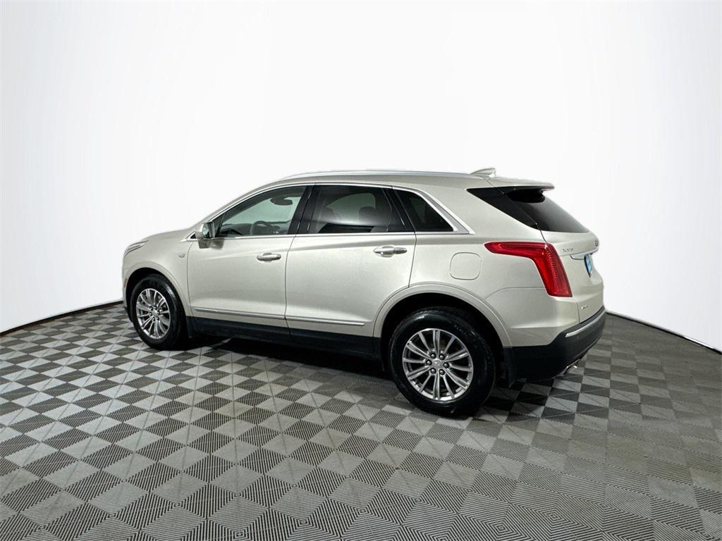 used 2017 Cadillac XT5 car, priced at $11,777
