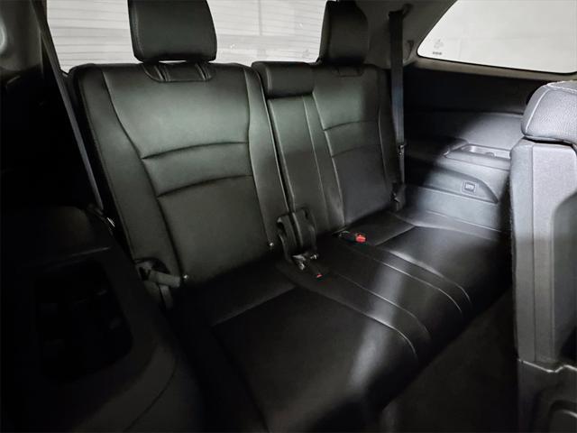 used 2022 Honda Pilot car, priced at $33,197