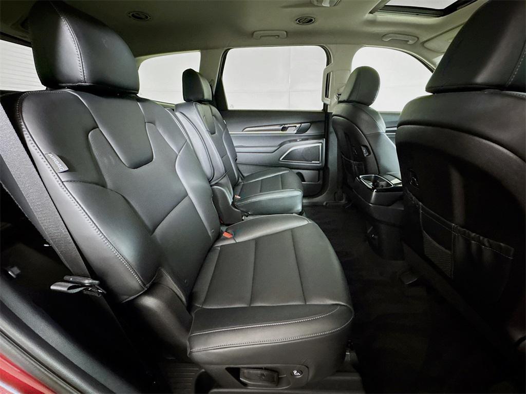 used 2024 Kia Telluride car, priced at $32,997