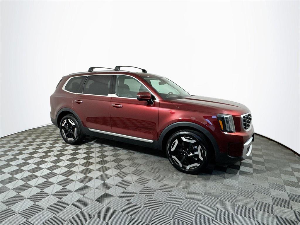used 2024 Kia Telluride car, priced at $32,997