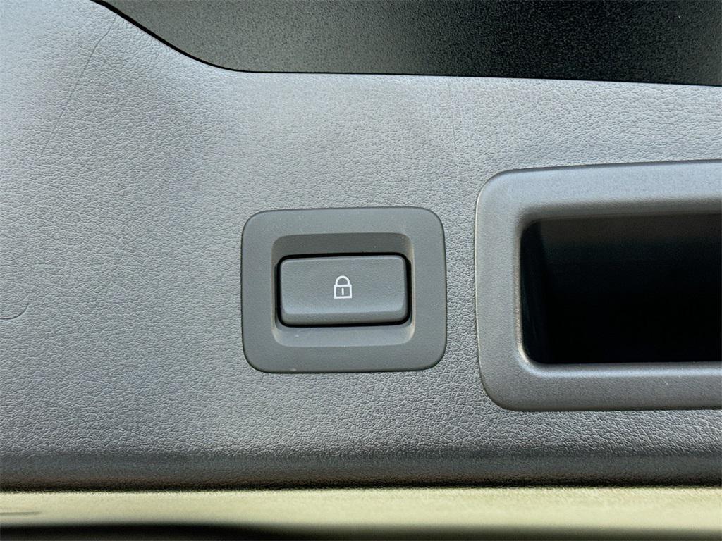 used 2025 Mazda Mazda3 car, priced at $23,222