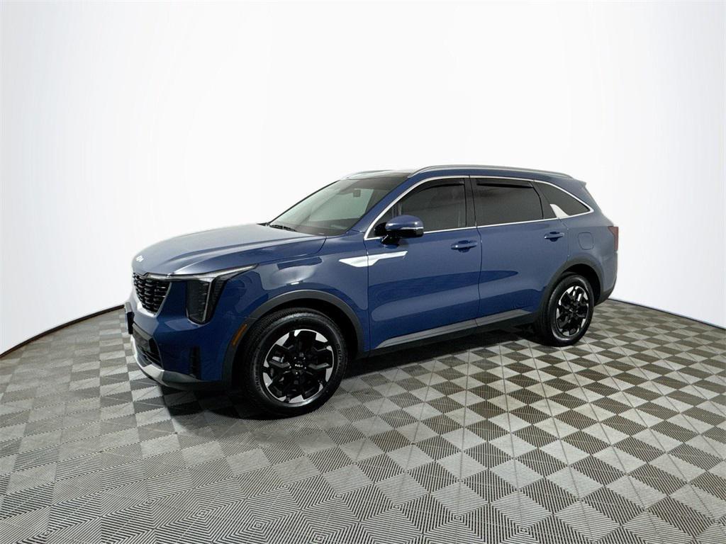 used 2024 Kia Sorento car, priced at $29,497