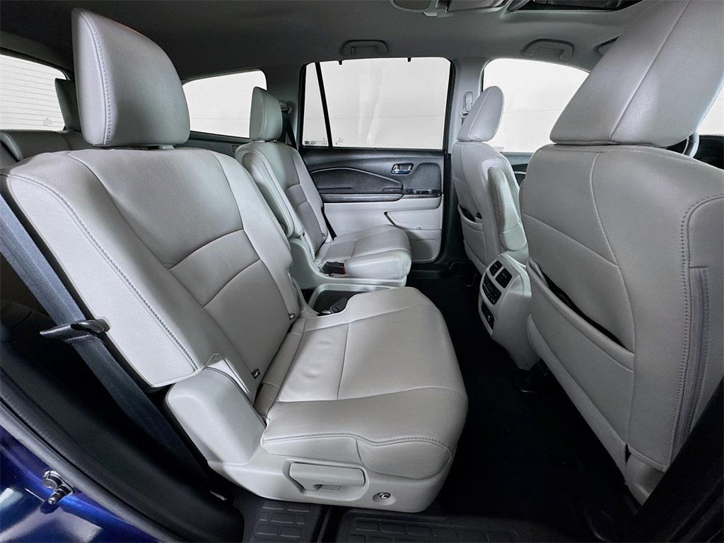 used 2022 Honda Pilot car, priced at $27,497