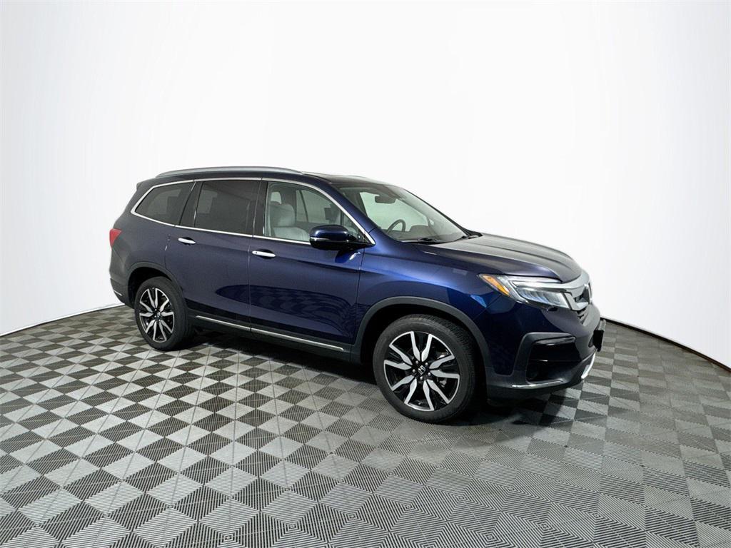 used 2022 Honda Pilot car, priced at $27,497