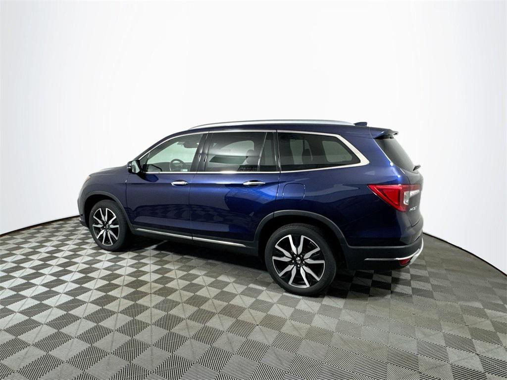 used 2022 Honda Pilot car, priced at $27,497