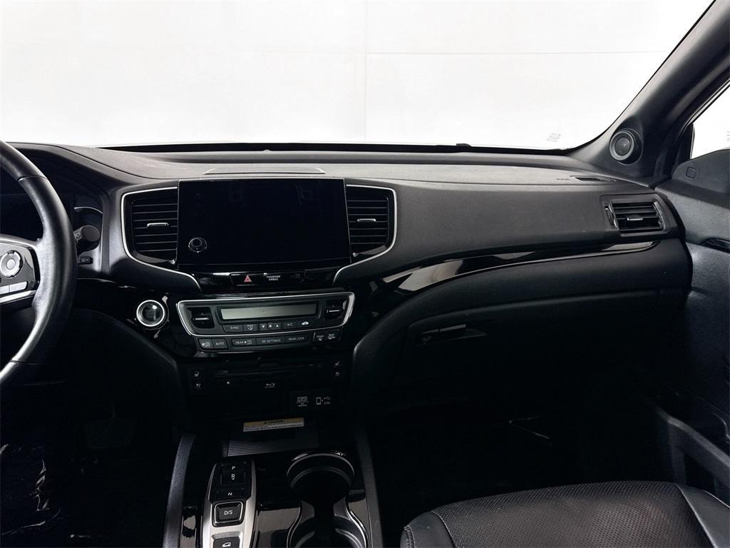 used 2021 Honda Pilot car, priced at $28,497