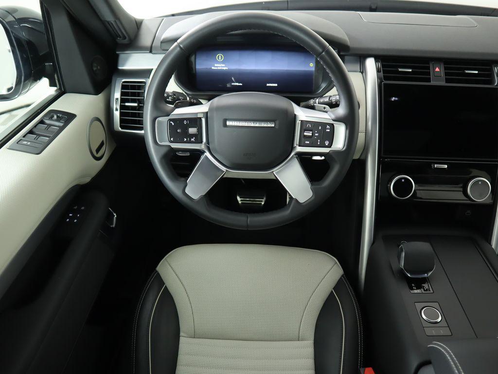 used 2024 Land Rover Discovery car, priced at $52,800