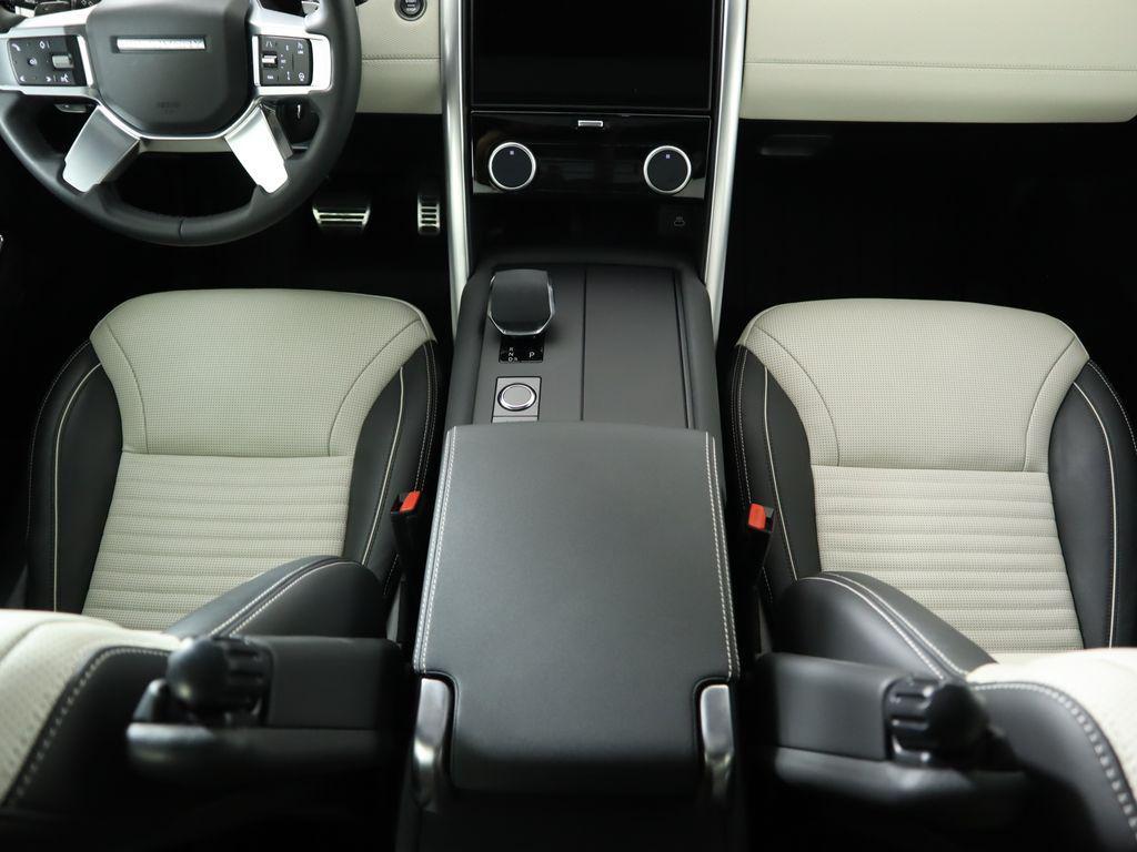 used 2024 Land Rover Discovery car, priced at $52,800