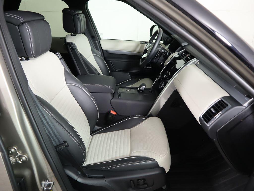 used 2024 Land Rover Discovery car, priced at $52,800