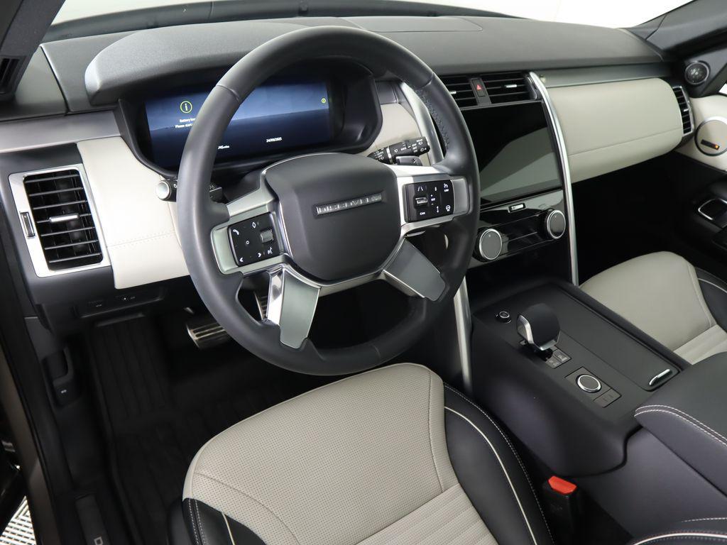 used 2024 Land Rover Discovery car, priced at $52,800