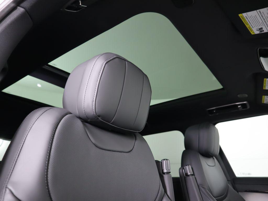 new 2025 Land Rover Range Rover Sport car, priced at $91,990