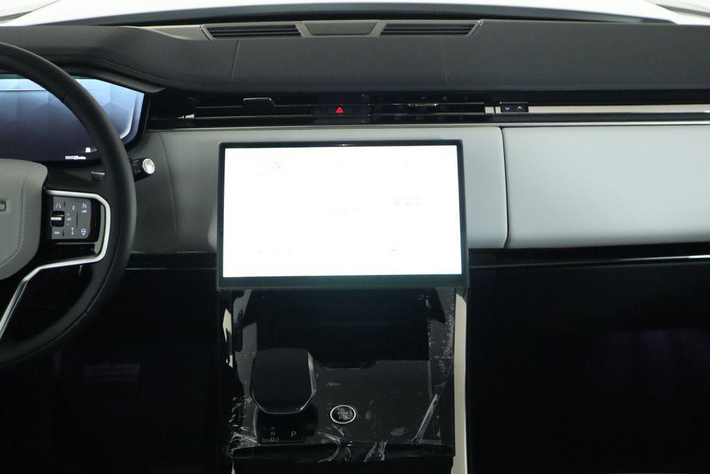 new 2025 Land Rover Range Rover Sport car, priced at $83,195