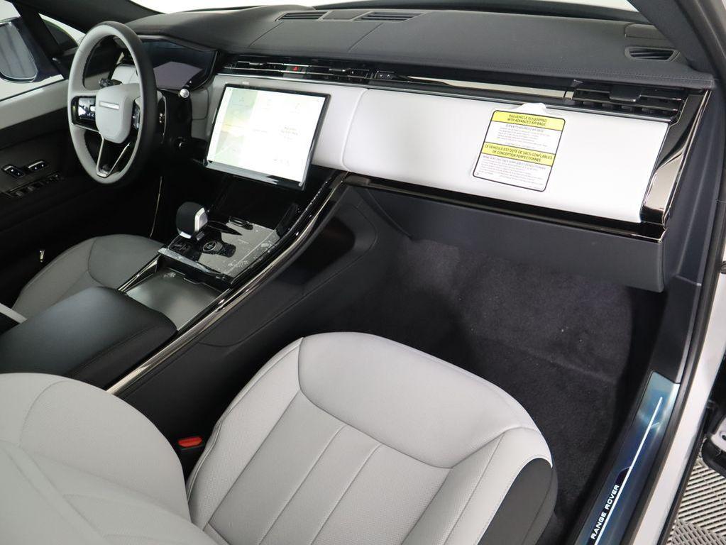 new 2025 Land Rover Range Rover Sport car, priced at $104,440