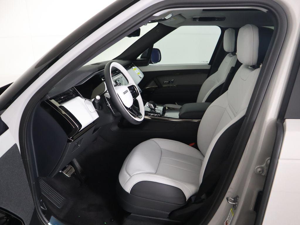 new 2025 Land Rover Range Rover Sport car, priced at $104,440