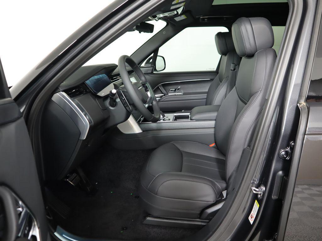 new 2025 Land Rover Range Rover car, priced at $156,585