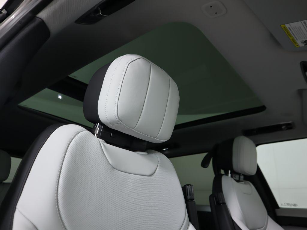 new 2025 Land Rover Range Rover Sport car, priced at $105,195