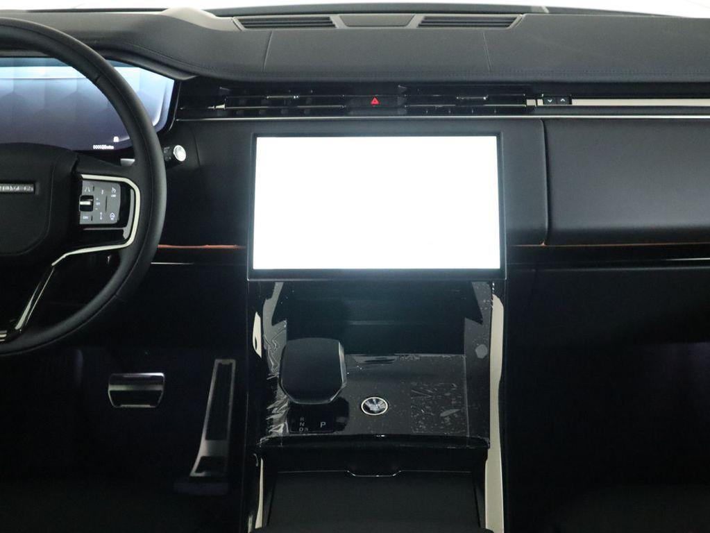 new 2025 Land Rover Range Rover Sport car, priced at $105,935