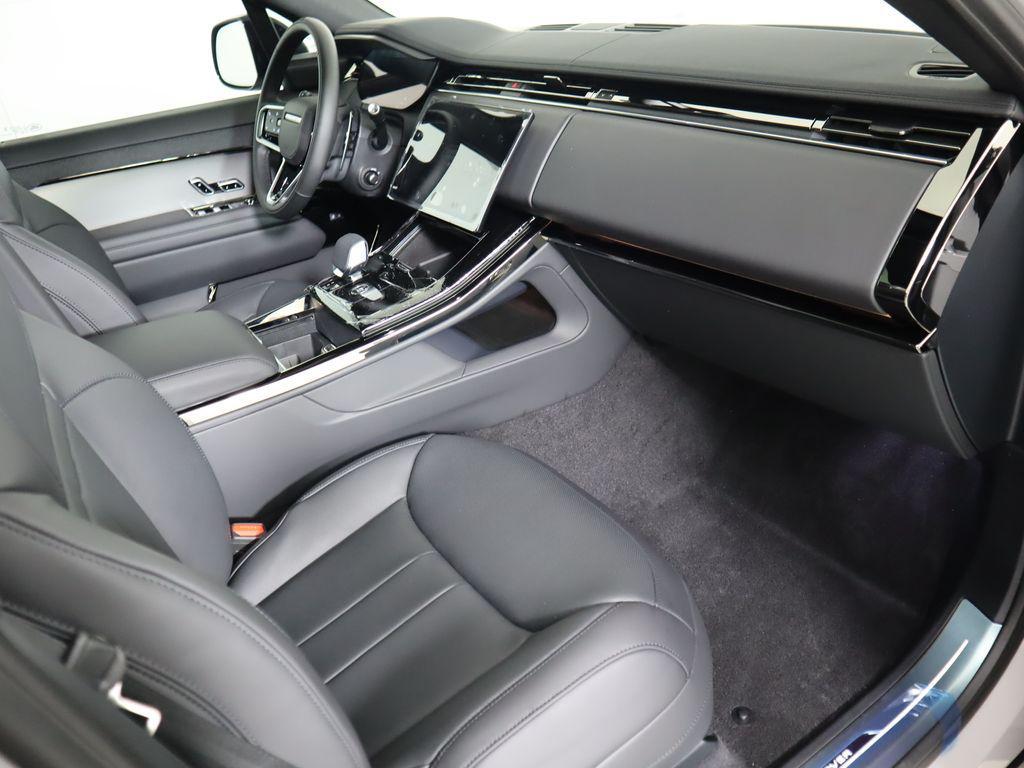 new 2025 Land Rover Range Rover Sport car, priced at $95,655