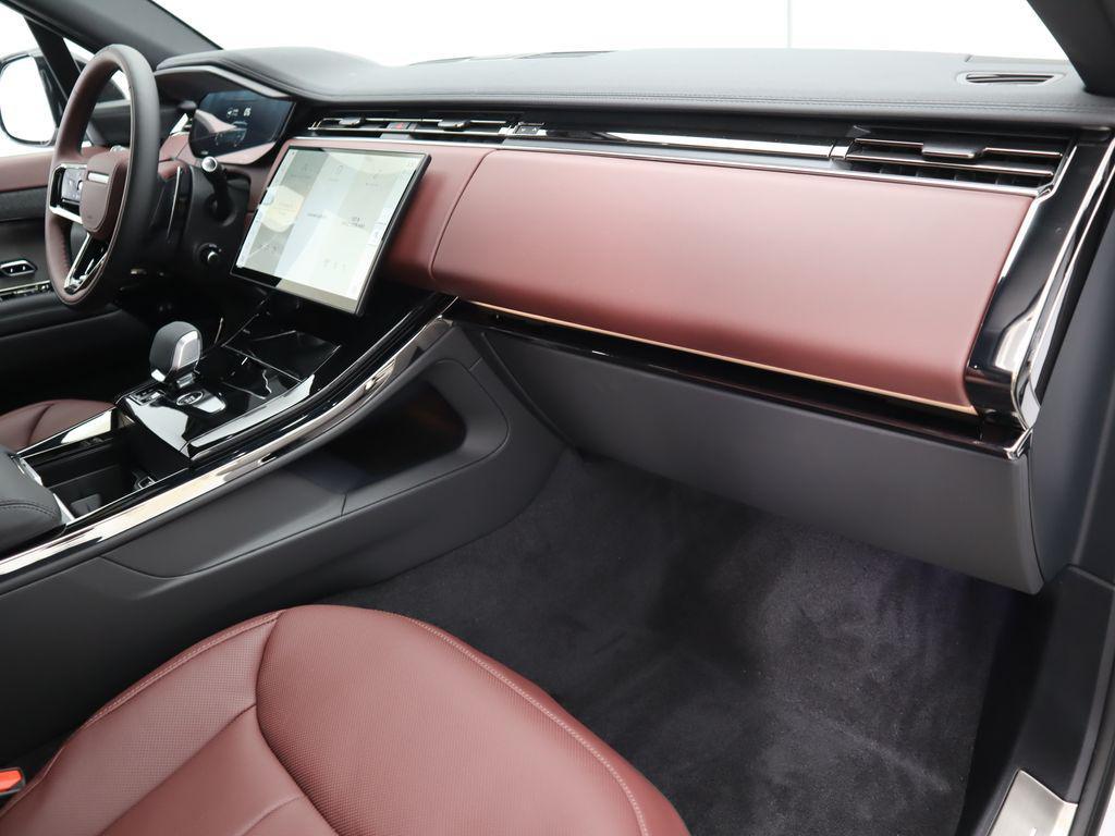 new 2025 Land Rover Range Rover Sport car, priced at $108,020