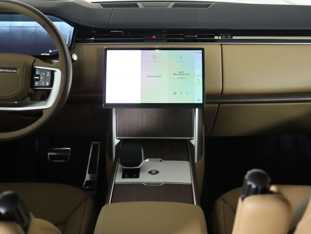new 2025 Land Rover Range Rover car, priced at $125,575