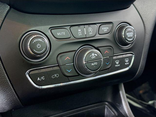 used 2021 Jeep Cherokee car, priced at $19,200