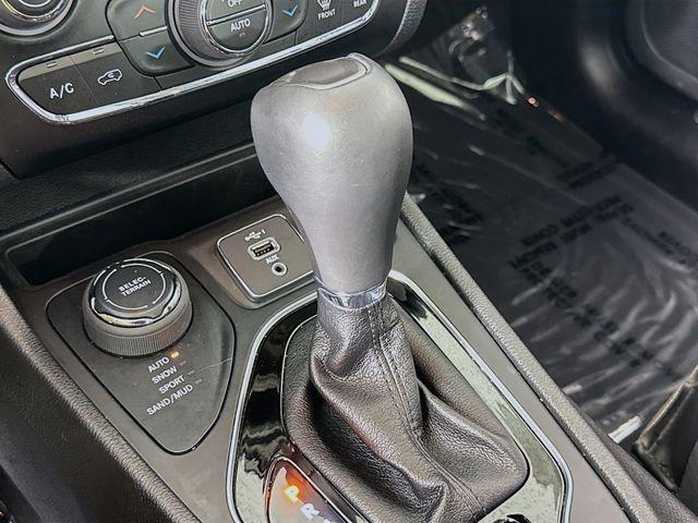 used 2021 Jeep Cherokee car, priced at $19,200