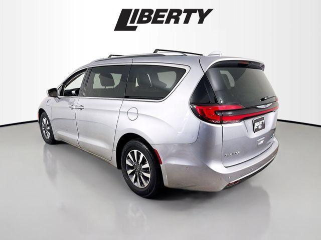 used 2021 Chrysler Pacifica Hybrid car, priced at $21,800