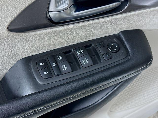 used 2021 Chrysler Pacifica Hybrid car, priced at $21,800