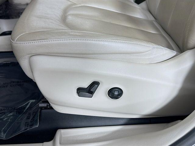 used 2021 Chrysler Pacifica Hybrid car, priced at $21,800