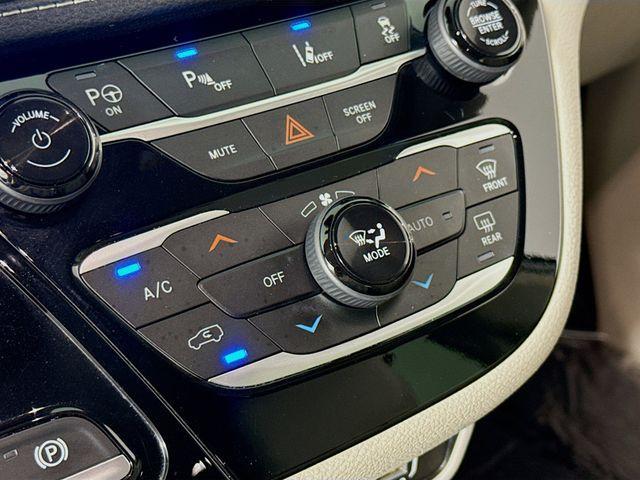 used 2021 Chrysler Pacifica Hybrid car, priced at $21,800