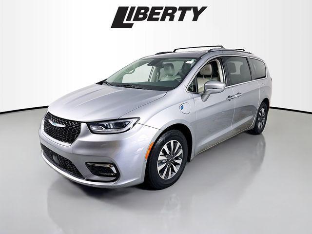 used 2021 Chrysler Pacifica Hybrid car, priced at $21,800