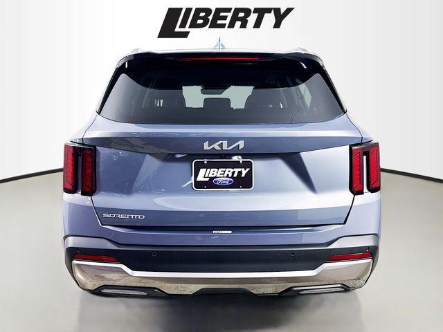 used 2024 Kia Sorento car, priced at $26,500