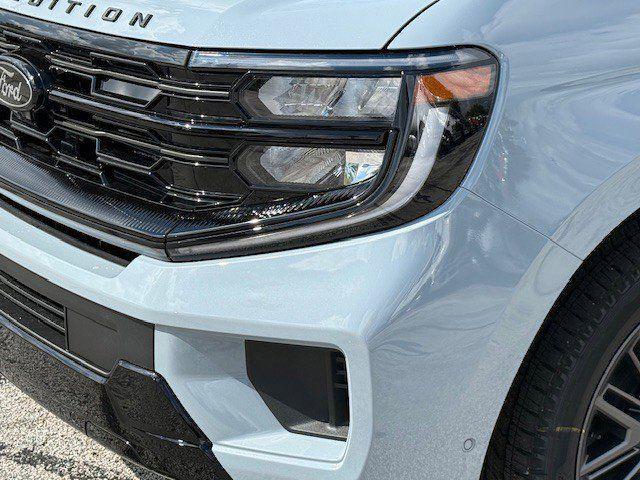 new 2025 Ford Expedition Max car, priced at $88,532