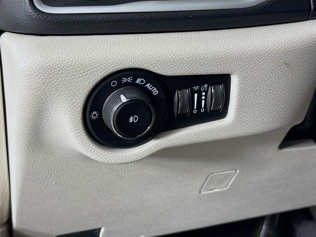 used 2023 Chrysler Pacifica car, priced at $25,500