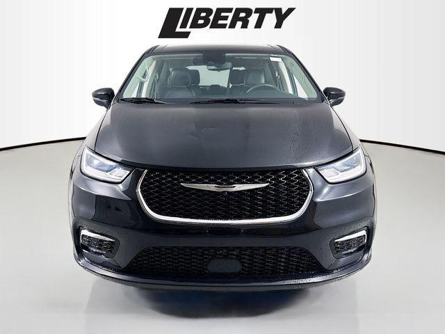 used 2023 Chrysler Pacifica car, priced at $25,500