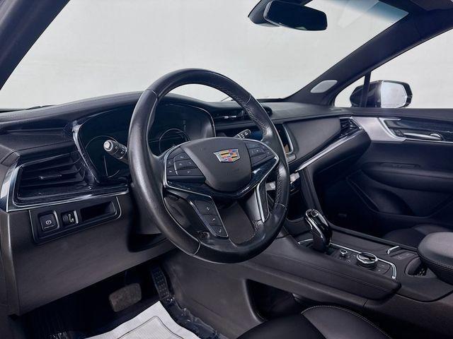 used 2022 Cadillac XT5 car, priced at $28,875