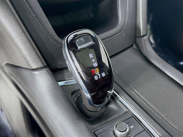 used 2022 Cadillac XT5 car, priced at $28,875
