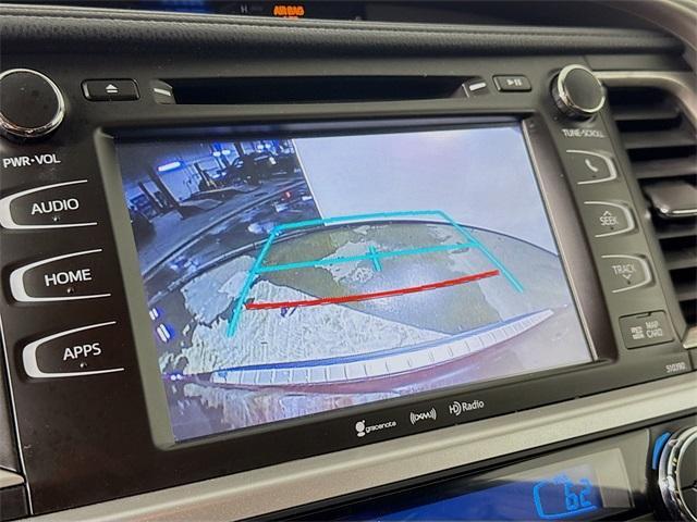 used 2018 Toyota Highlander car