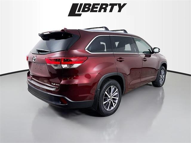 used 2018 Toyota Highlander car