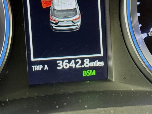 used 2018 Toyota Highlander car