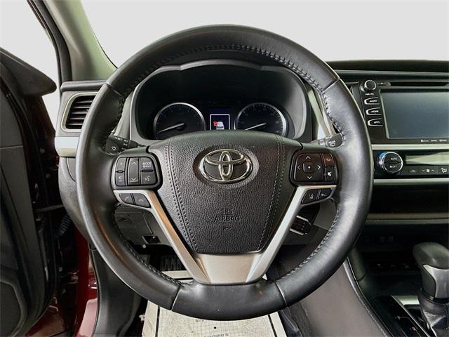 used 2018 Toyota Highlander car
