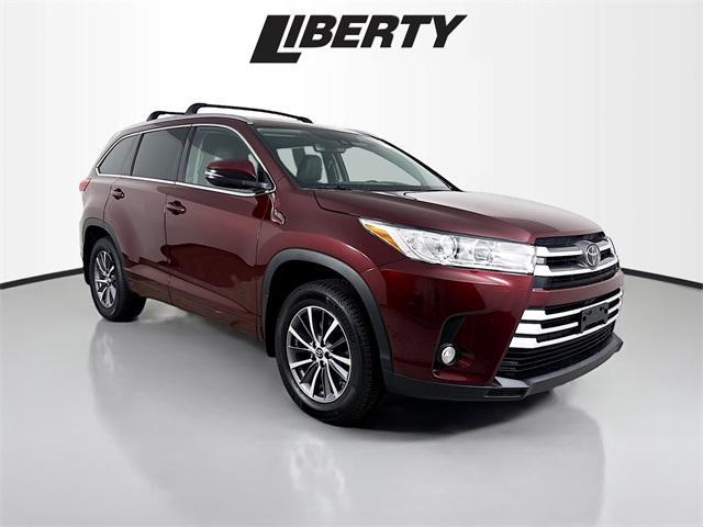 used 2018 Toyota Highlander car