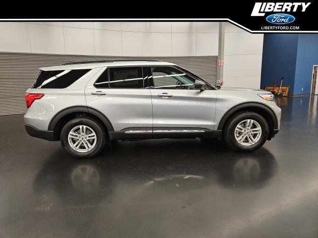 new 2024 Ford Explorer car, priced at $40,472