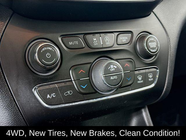 used 2020 Jeep Cherokee car, priced at $18,861