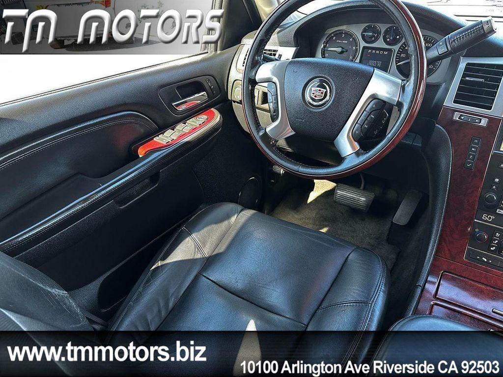 used 2007 Cadillac Escalade car, priced at $8,490