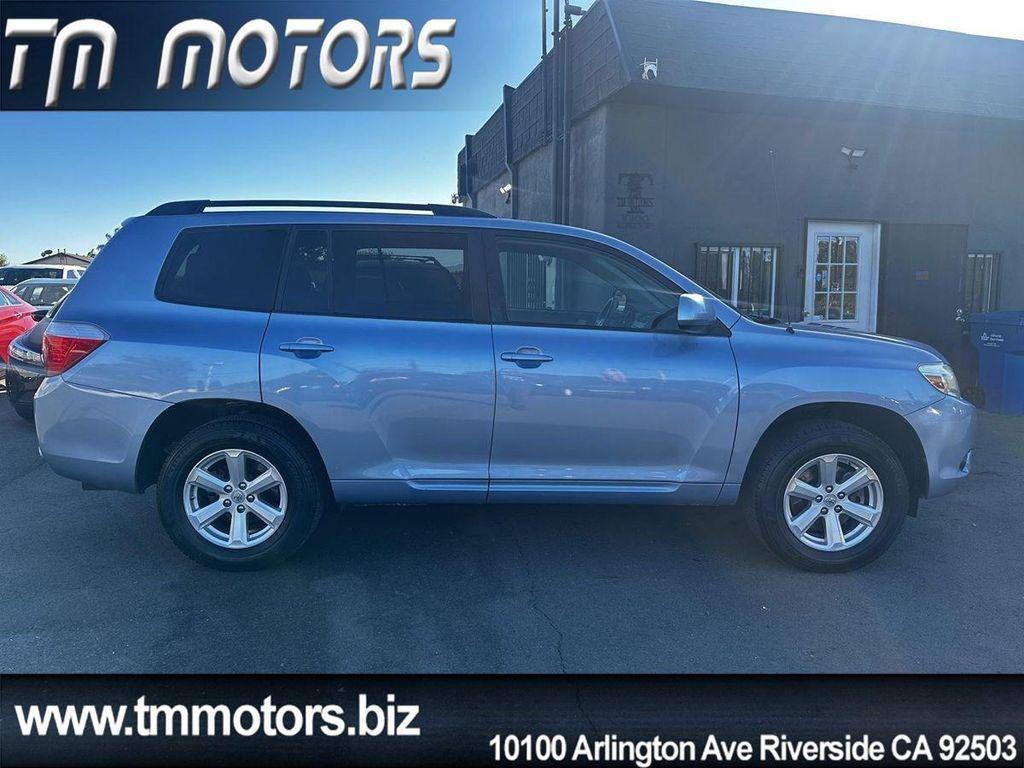 used 2008 Toyota Highlander car, priced at $8,690