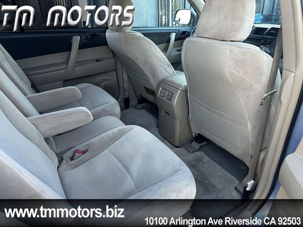 used 2008 Toyota Highlander car, priced at $8,690