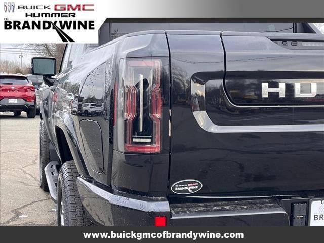 new 2025 GMC HUMMER EV Pickup car