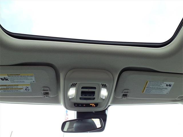 used 2022 Buick Envision car, priced at $25,360